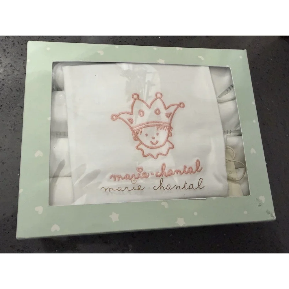 New Marie Chantal Baby Bibs Embroidered Set‎ Breakfast Lunch Supper Tea Box